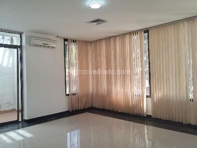 Casa de 4 alcobas en venta en Riomar, Barranquilla, 600 m² · foto 2 de 10