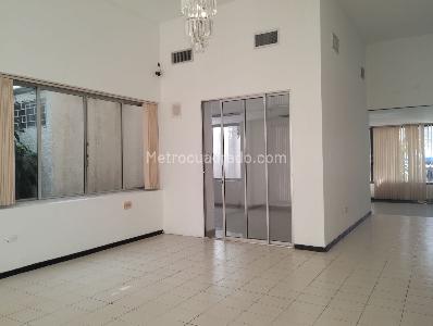 Casa de 4 alcobas en venta en Riomar, Barranquilla, 600 m² · foto 4 de 10