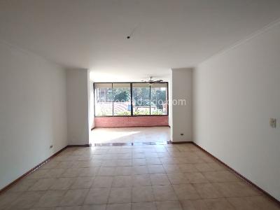 Apartamento de 3 alcobas en venta en Alto Prado, Barranquilla, 203 m² · foto 3 de 14