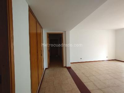 Apartamento de 3 alcobas en venta en Alto Prado, Barranquilla, 203 m² · foto 4 de 14