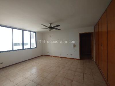 Apartamento de 3 alcobas en venta en Alto Prado, Barranquilla, 203 m² · foto 5 de 14
