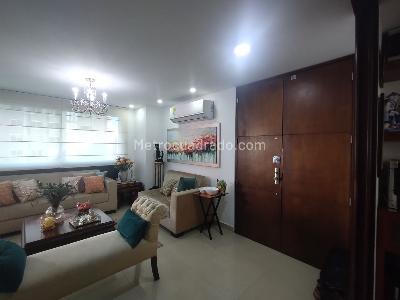 Apartamento de 3 alcobas en venta en Barranquilla, Barranquilla, 180 m² · foto 2 de 18