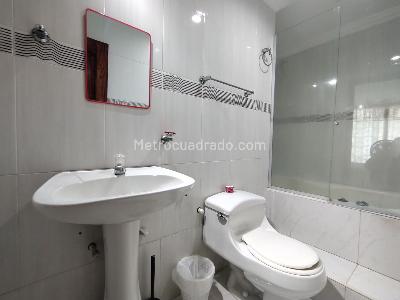 Casa de 5 alcobas en venta en Barranquilla, Barranquilla, 1300 m² · foto 16 de 19
