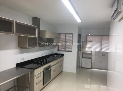 Apartamento de 3 alcobas en venta en Barranquilla, Barranquilla, 231 m² · foto 11 de 14