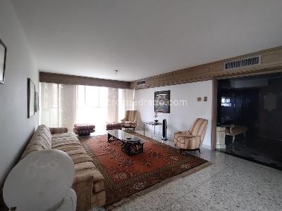 Apartamento de 3 alcobas en venta en Barranquilla, Barranquilla, 240 m² · foto 2 de 17