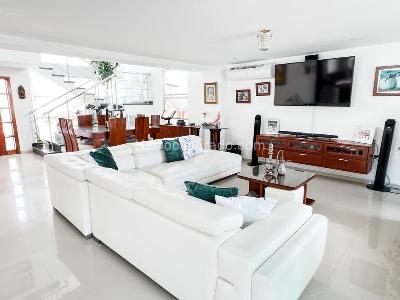 Casa de 4 alcobas en venta en Villa Campestre, Barranquilla, 252 m² · foto 2 de 15