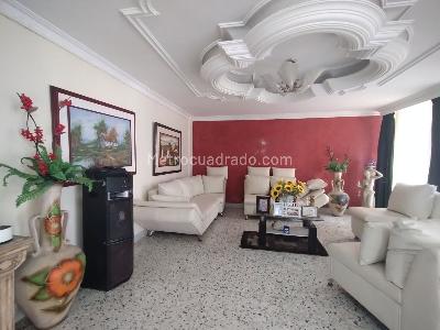 Casa de 4 alcobas en venta en Barranquilla, Barranquilla, 602 m² · foto 2 de 8