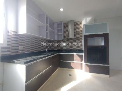 Apartamento de 4 alcobas en venta en Barranquilla, Barranquilla, 236 m² · foto 12 de 15