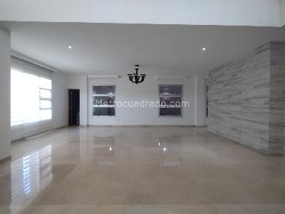 Casa de 4 alcobas en venta en Barranquilla, Barranquilla, 700 m² · foto 3 de 20