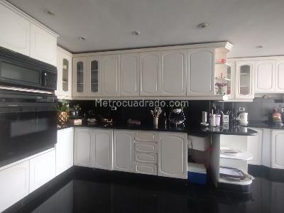 Apartamento de 3 alcobas en venta en Alto Prado, Barranquilla, 225 m² · foto 8 de 16