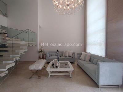 Casa de 4 alcobas en venta en Villa Campestre, Barranquilla, 435 m² · foto 2 de 20