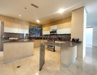 Casa de 4 alcobas en venta en Villa Campestre, Barranquilla, 435 m² · foto 8 de 20
