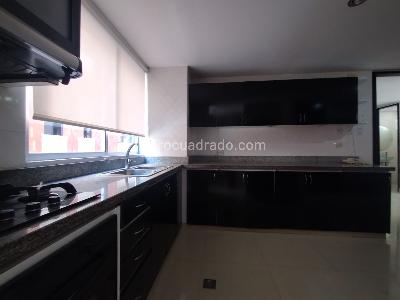 Apartamento de 3 alcobas en venta en Alto Prado, Barranquilla, 180 m² · foto 10 de 20