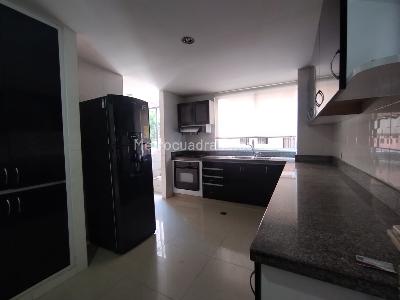Apartamento de 3 alcobas en venta en Alto Prado, Barranquilla, 180 m² · foto 9 de 20