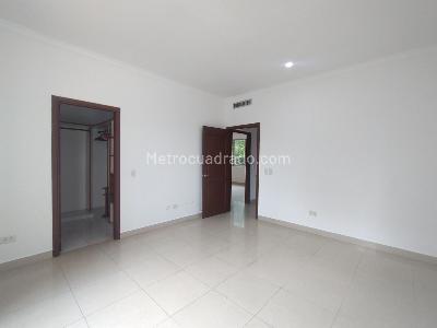 Apartamento de 3 alcobas en venta en Alto Prado, Barranquilla, 330 m² · foto 13 de 20