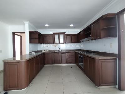 Apartamento de 3 alcobas en venta en Alto Prado, Barranquilla, 330 m² · foto 7 de 20