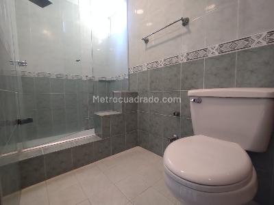 Apartamento de 3 alcobas en arriendo en Andalucia, Barranquilla, 137 m² · foto 19 de 20
