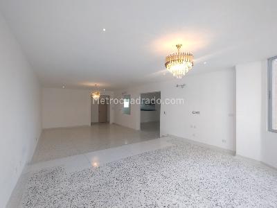 Apartamento de 3 alcobas en venta en Riomar, Barranquilla, 212 m² · foto 4 de 20