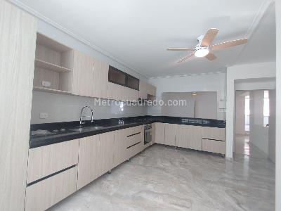 Apartamento de 3 alcobas en venta en Riomar, Barranquilla, 212 m² · foto 7 de 20