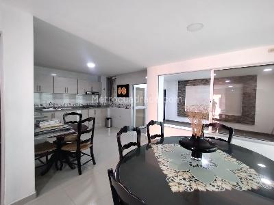 Casa de 3 alcobas en venta en Villa Campestre, Barranquilla, 231 m² · foto 5 de 18