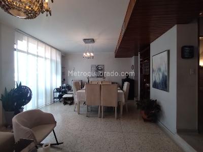 Apartamento de 3 alcobas en venta en Riomar, Barranquilla, 196 m² · foto 2 de 9