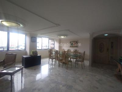 Apartamento de 3 alcobas en venta en Alto Prado, Barranquilla, 260 m² · foto 2 de 17