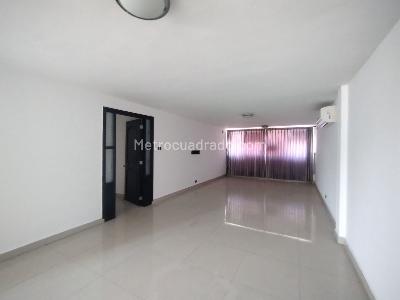 Apartamento en arriendo en El Golf, Barranquilla · foto 3 de 17