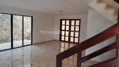 Casa de 3 alcobas en arriendo en Villa Country, Barranquilla, 240 m² · foto 2 de 20