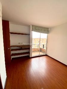 Apartamento de 3 alcobas en venta en Sector Mazuren, Bogotá, 80 m² · foto 14 de 20