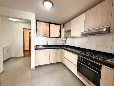 Apartamento en venta en El Batan, Bogotá · foto 3 de 15