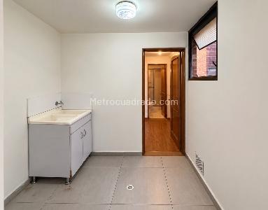 Apartamento en venta en El Batan, Bogotá · foto 4 de 15