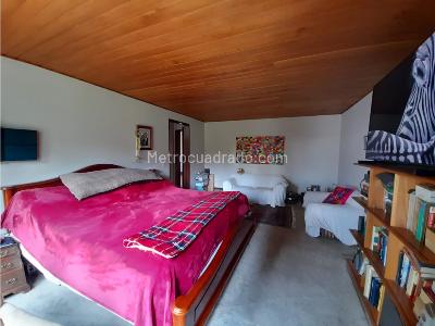 Casa de 5 alcobas en venta en Bosque De Pinos, Bogotá, 650 m² · foto 6 de 6