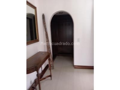 Casa de 4 alcobas en venta en Bosque De Pinos, Bogotá, 483 m² · foto 4 de 20