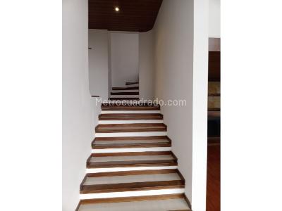 Casa de 4 alcobas en venta en Bosque De Pinos, Bogotá, 483 m² · foto 10 de 20