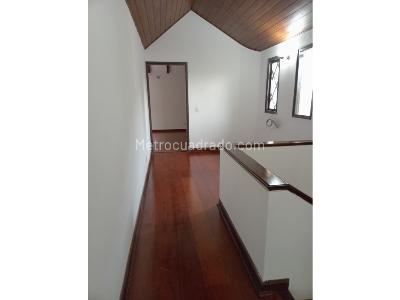 Casa de 4 alcobas en venta en Bosque De Pinos, Bogotá, 483 m² · foto 12 de 20