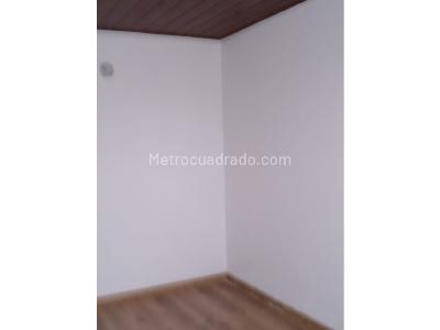 Casa de 4 alcobas en venta en Bosque De Pinos, Bogotá, 483 m² · foto 13 de 20