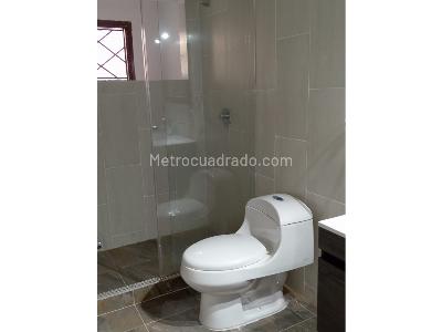 Casa de 4 alcobas en venta en Bosque De Pinos, Bogotá, 483 m² · foto 17 de 20