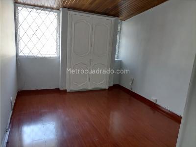 Casa de 3 alcobas en arriendo en Pasadena, Bogotá, 350 m² · foto 10 de 20