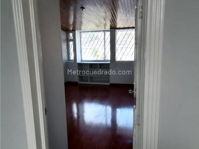 Casa de 3 alcobas en arriendo en Pasadena, Bogotá, 350 m² · foto 13 de 20