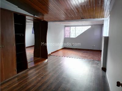 Casa de 3 alcobas en arriendo en Pasadena, Bogotá, 350 m² · foto 15 de 20
