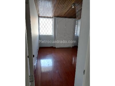 Casa de 3 alcobas en arriendo en Pasadena, Bogotá, 350 m² · foto 16 de 20