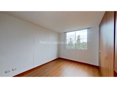 Apartamento en venta en Quinta Paredes, Bogotá · foto 2 de 10