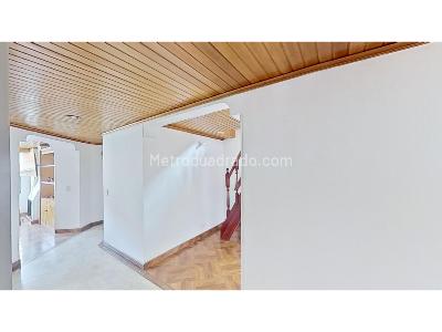 Apartamento de 4 alcobas en venta en El Batán, Bogotá, 95 m² · foto 3 de 8