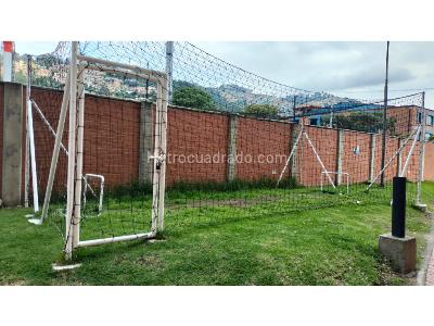 Apartamento de 2 alcobas en venta en Miramont, Bogotá, 45 m² · foto 9 de 20