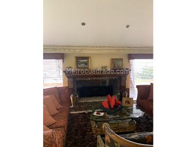 Apartamento de 4 alcobas en venta en Los Rosales, Bogotá, 280 m² · foto 9 de 20