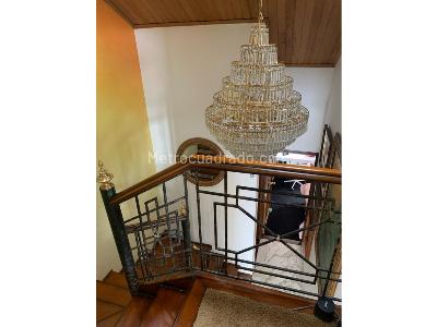 Apartamento de 4 alcobas en venta en Los Rosales, Bogotá, 280 m² · foto 10 de 20