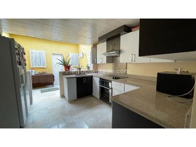 Casa en venta en El Batán, Bogotá · foto 8 de 14