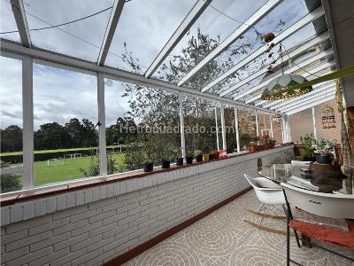 Apartamento en venta en Country Club, Bogotá · foto 2 de 20