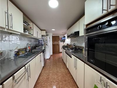 Apartamento en venta en Country Club, Bogotá · foto 9 de 20