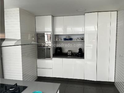Apartamento en venta en San Patricio, Bogotá · foto 7 de 19